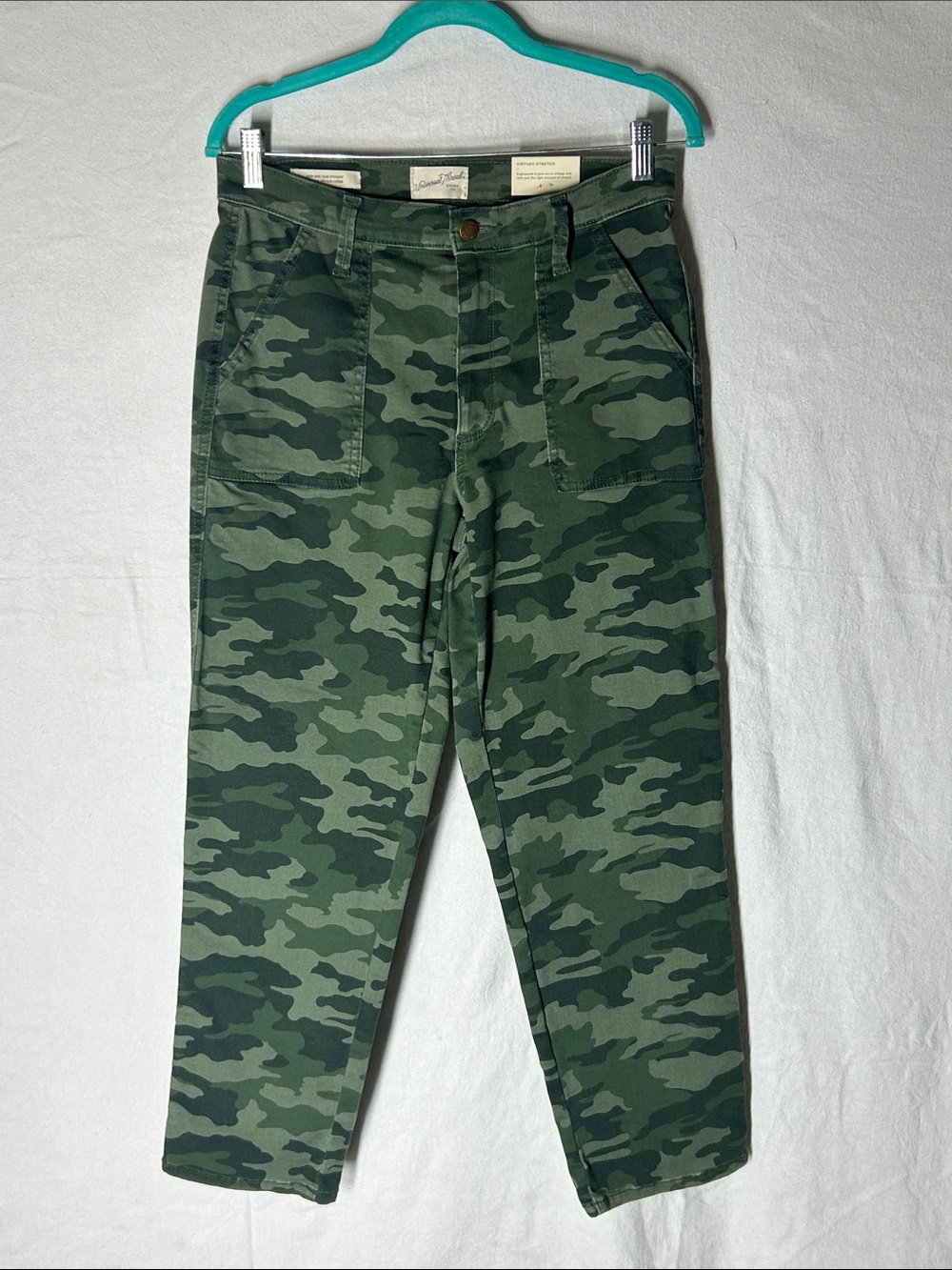 Universal Thread Men's Green Camo Cargo Pants